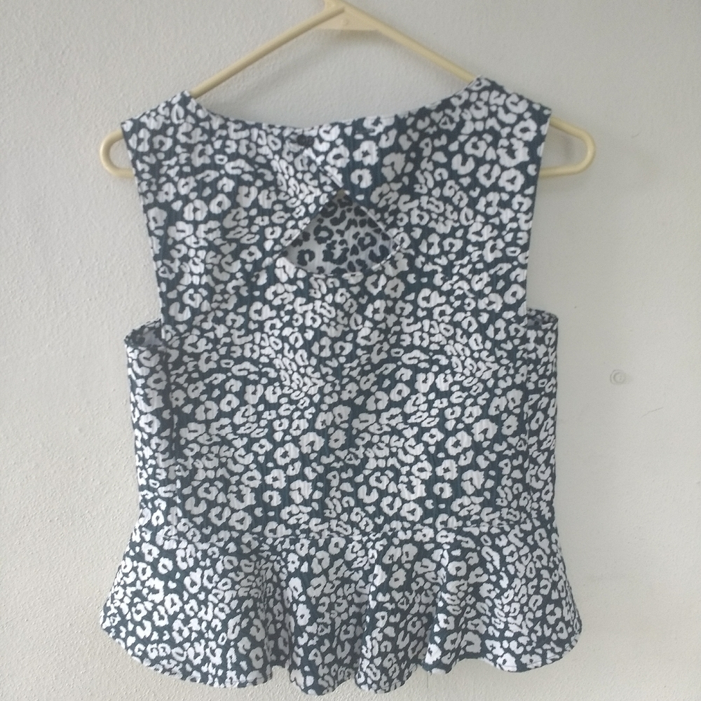 Zara Basic Blouse Size Xs - image 3